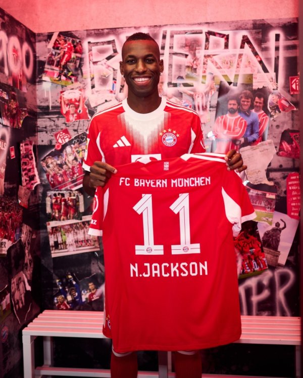 Jackson chỉ mua ra khi Bayern 