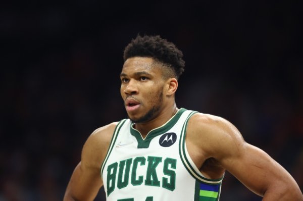 Stein: Nếu Antetokounmpo đượ